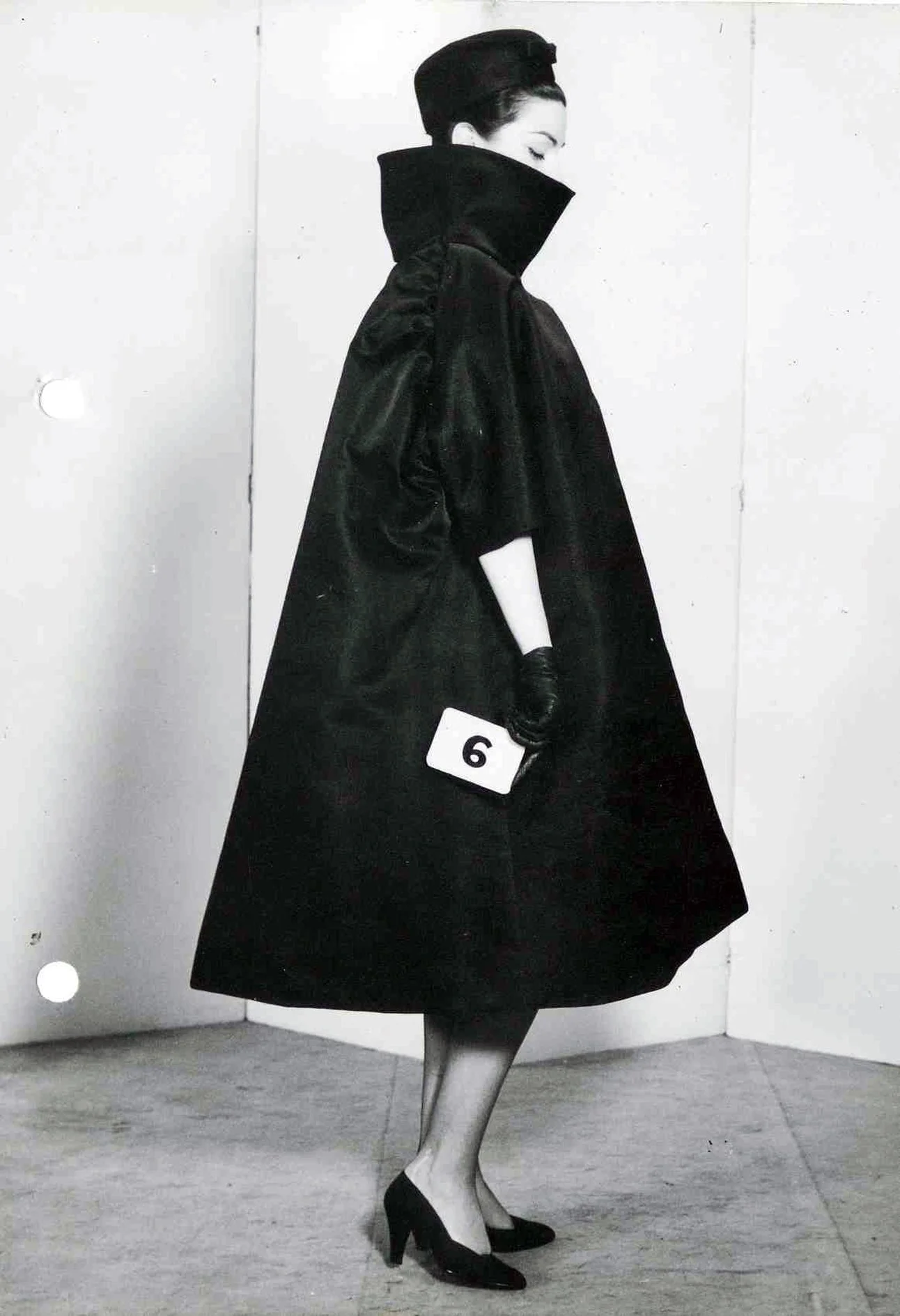 Summer 1958, N°6 © Photographer Thomas Kublin, Balenciaga Archives Paris.jpg
