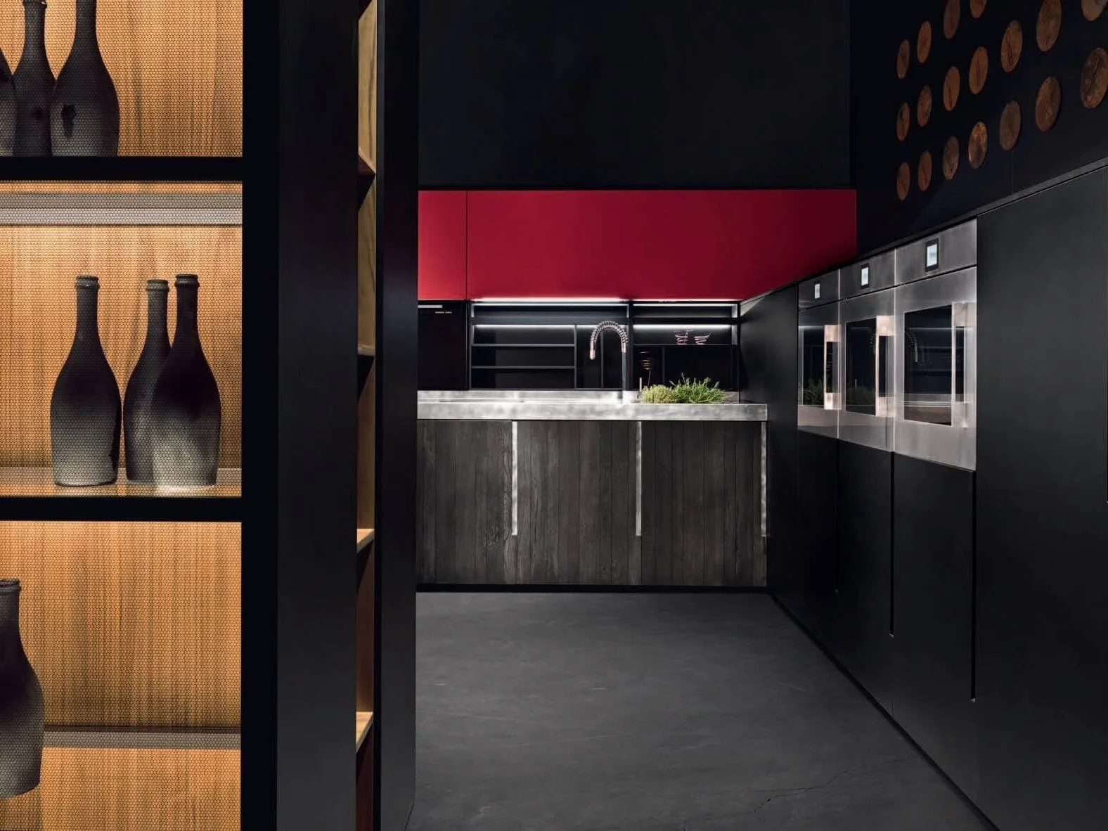 Binova-Vogue-Luxury-Italian-Kitchen1.jpg