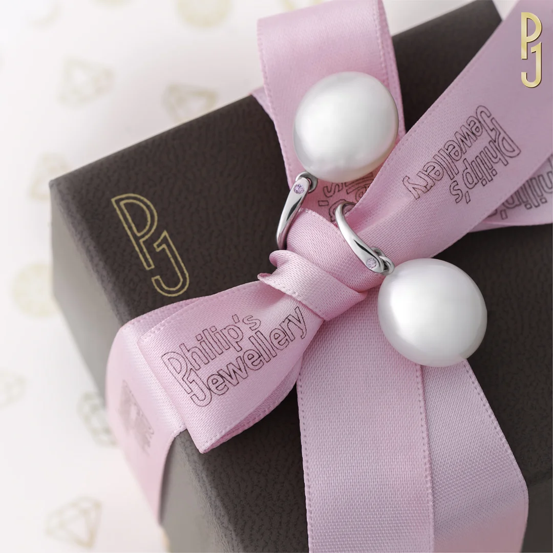 Pink Pearl Earrings on Box Web DSC_8033.jpg