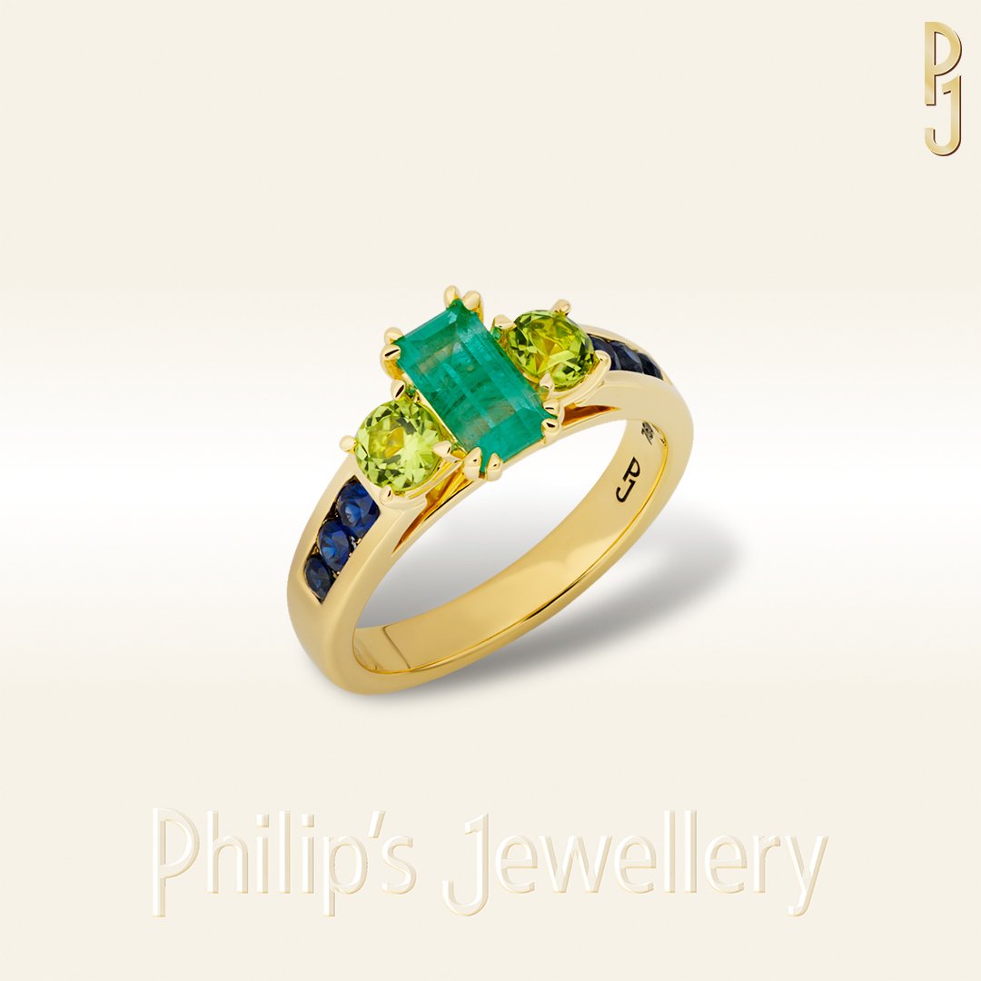 Custom Designed Engagement Ring Torrington Emerald Peridot Sapphire Yellow Gold Philip's Jewellery Mackay.jpg