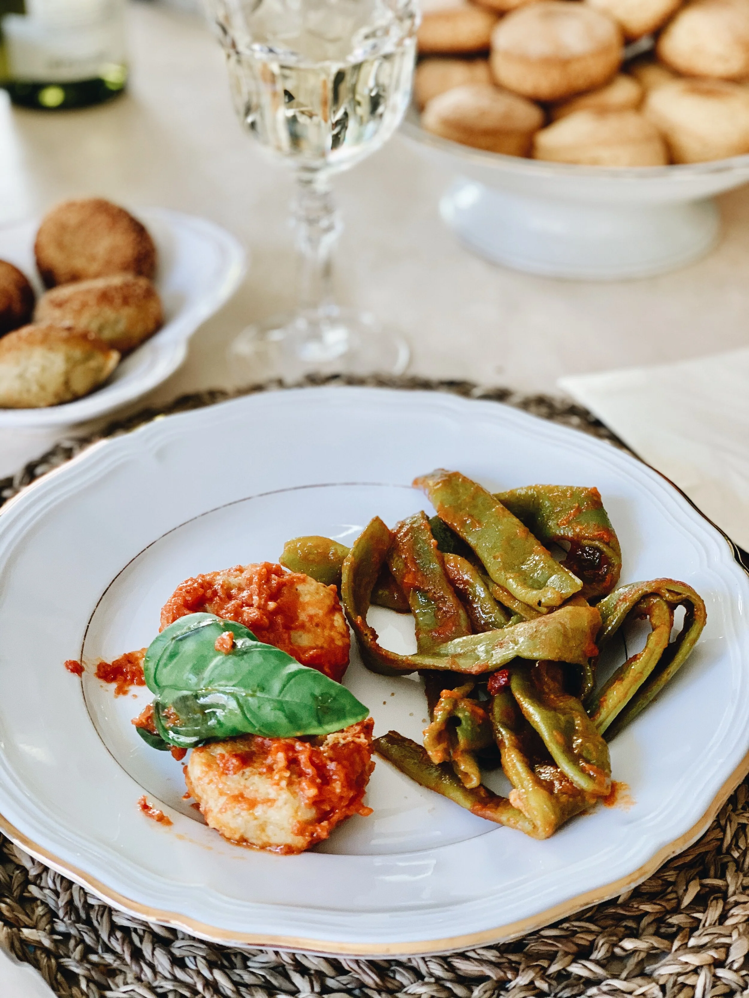 Polpette di melanzane con cuore di mozzarella