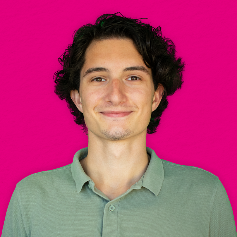 Alberto Nania Bottle PR Intern