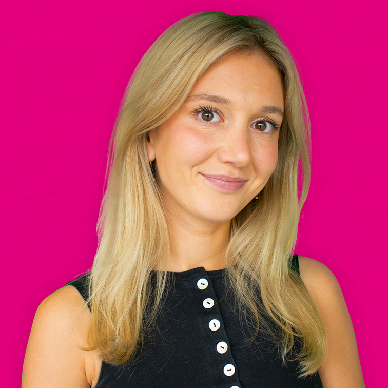 Flora Rogers Murray Bottle PR Account Exec