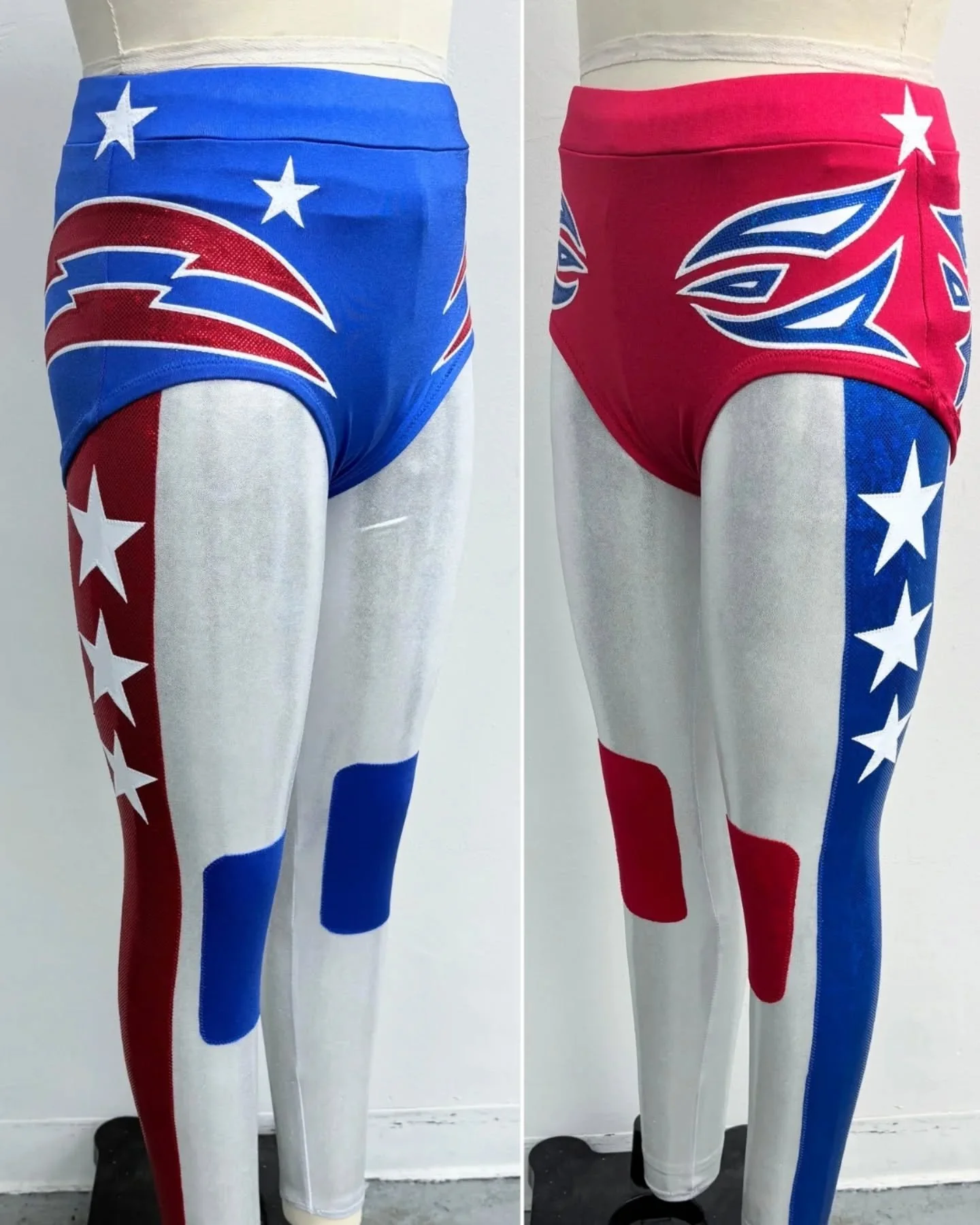 Close up photos of the new gear designed and made for El Grande Americano!
🤍💙❤️💙🤍
#wwe @wwe #elgrandeamericano #luchador #prowrestlinggear #customwrestlinggear #wrestinggear