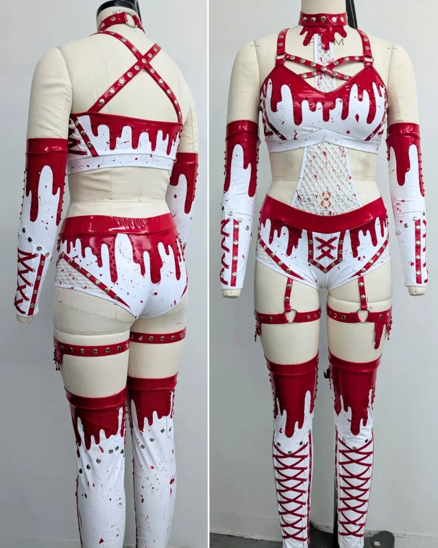 Killer new look for @izzi_wwe !
🤍🩸🤍
#wwe #nxt @wwe @wwenxt #womenswrestling #prowrestlinggear #customwrestlinggear #wrestinggear #halloween