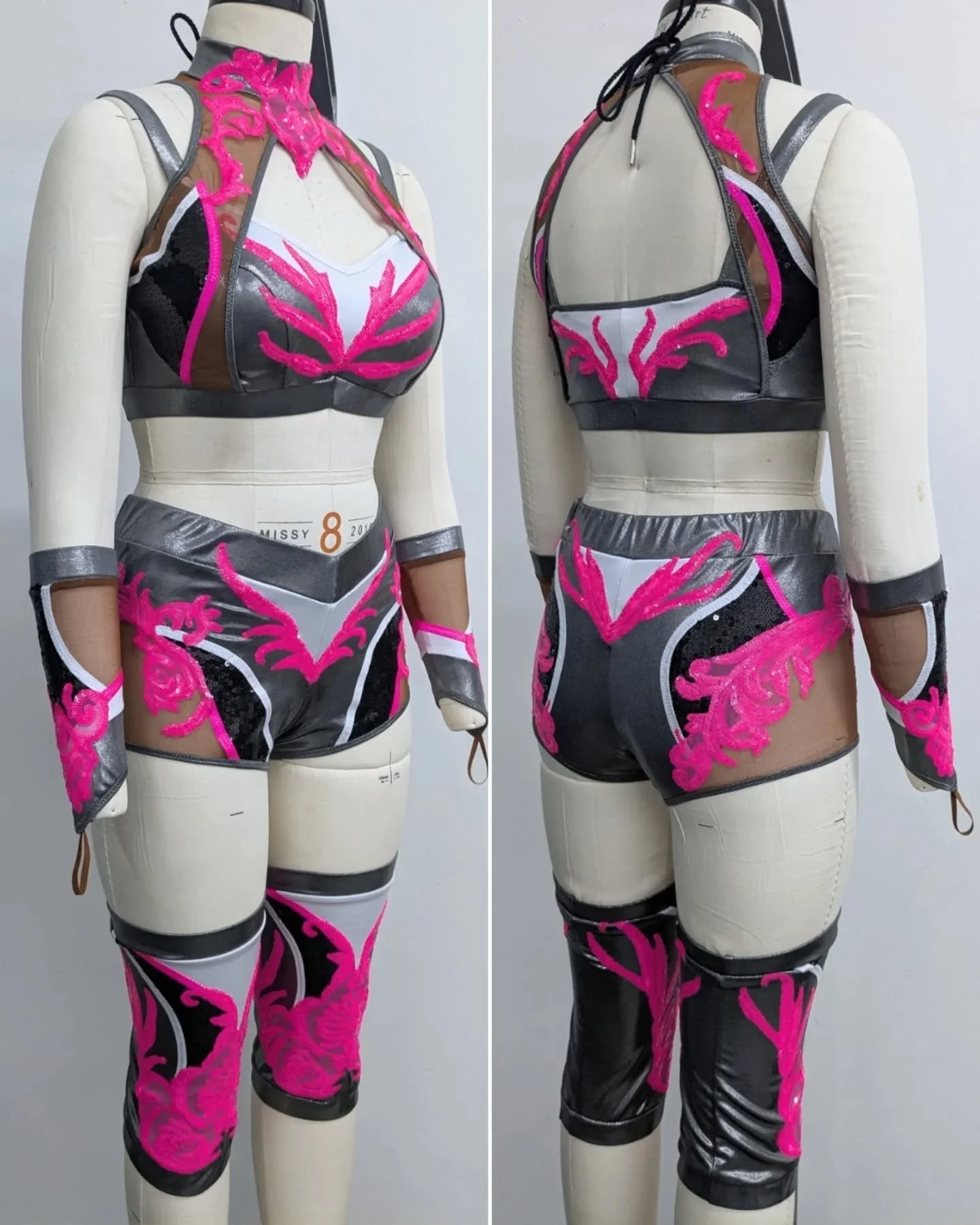 New gear designed and made for the stunning @lashlegendwwe for Survivor Series!! I added the crystals while traveling for Thanksgiving, so it's missing the bling... But I love how it turned out!!
🩶🩷🤍🩷🩶
#lashlegend #wwe @wwe #survivorseries #bouj