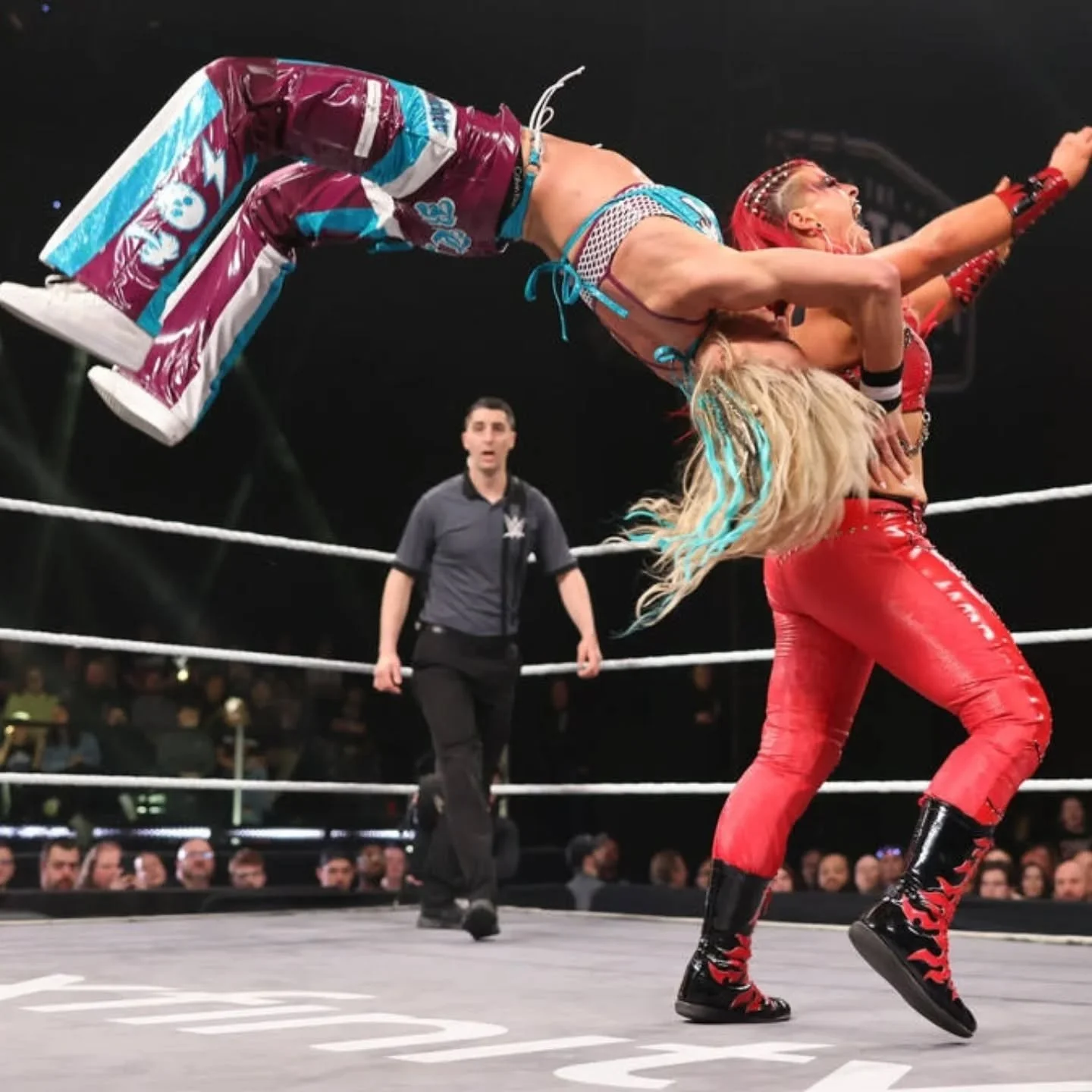 Big congratulations to @solrvca on her call up to Raw!! Can't wait to see what's next for you!!!
💜🩵🤍🩵💜
#solruca #wwe @wwe #nxt @wwenxt #solsnatcher