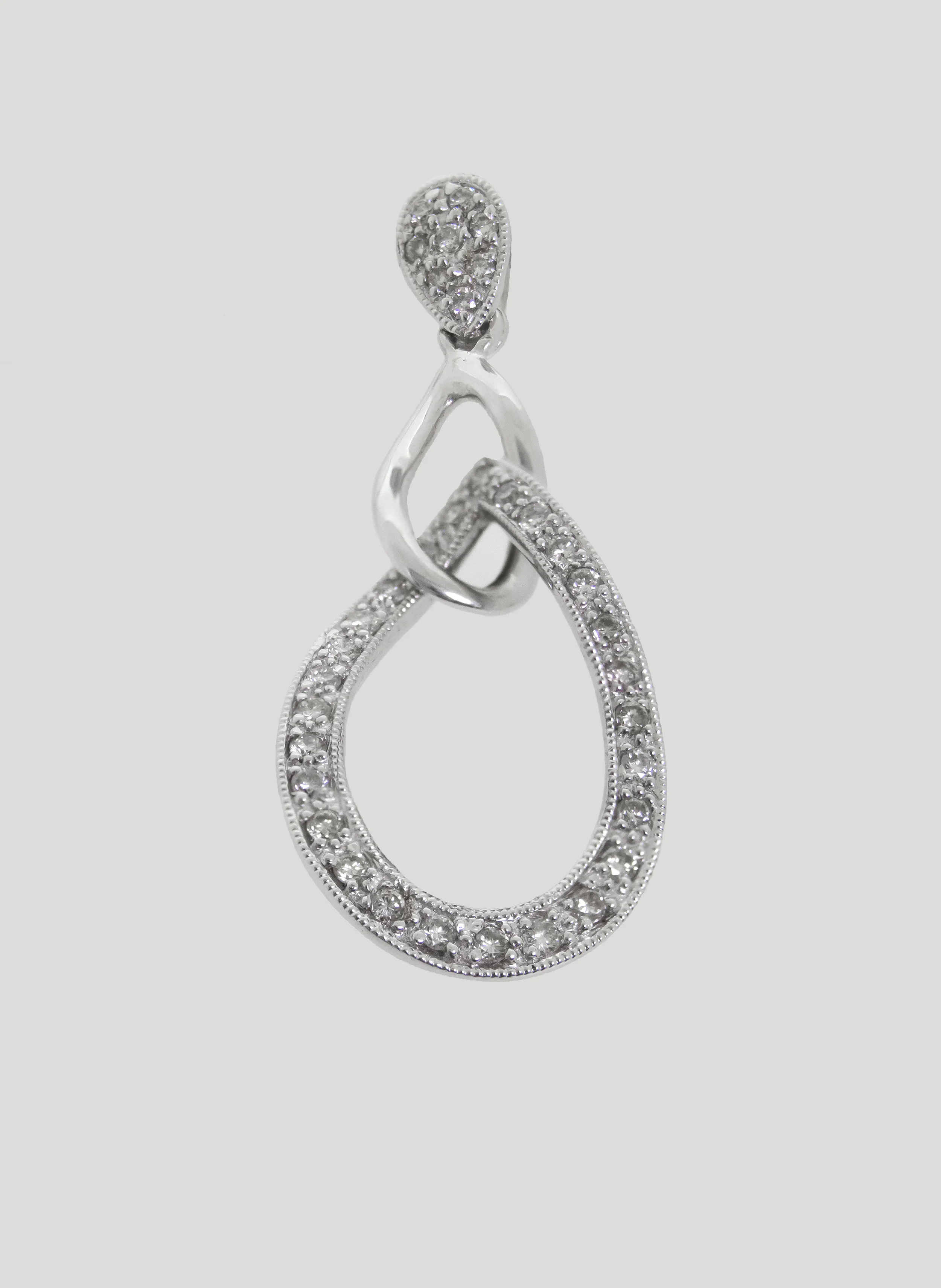 18K White Gold Teardrop Shaped Diamond Pendant £200