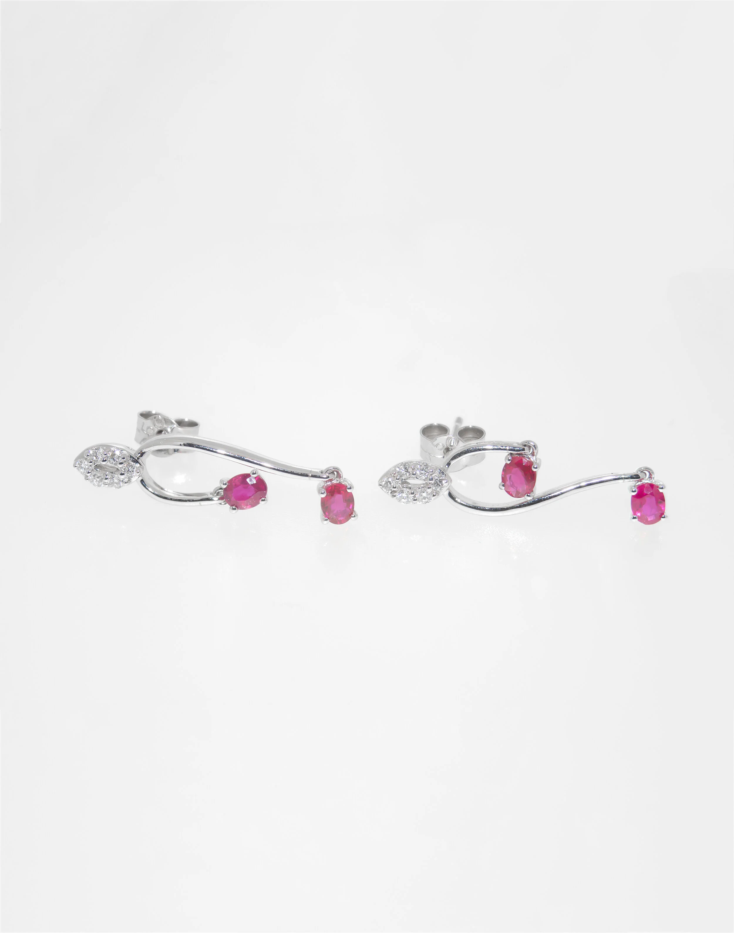 18K White Gold Ruby and Diamond Dangling Earrings £450