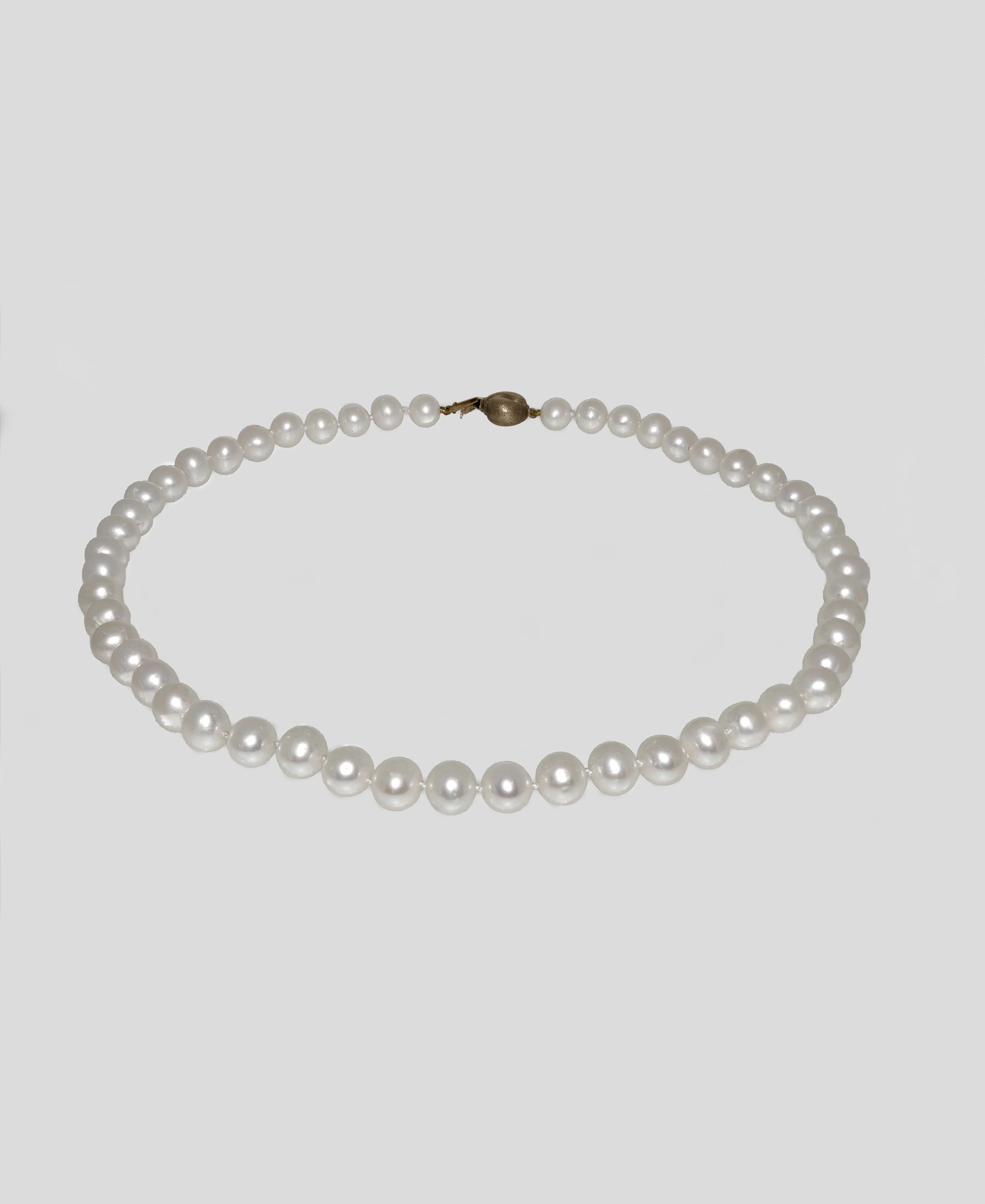 Freshwater Cultured Pearl Necklace £300