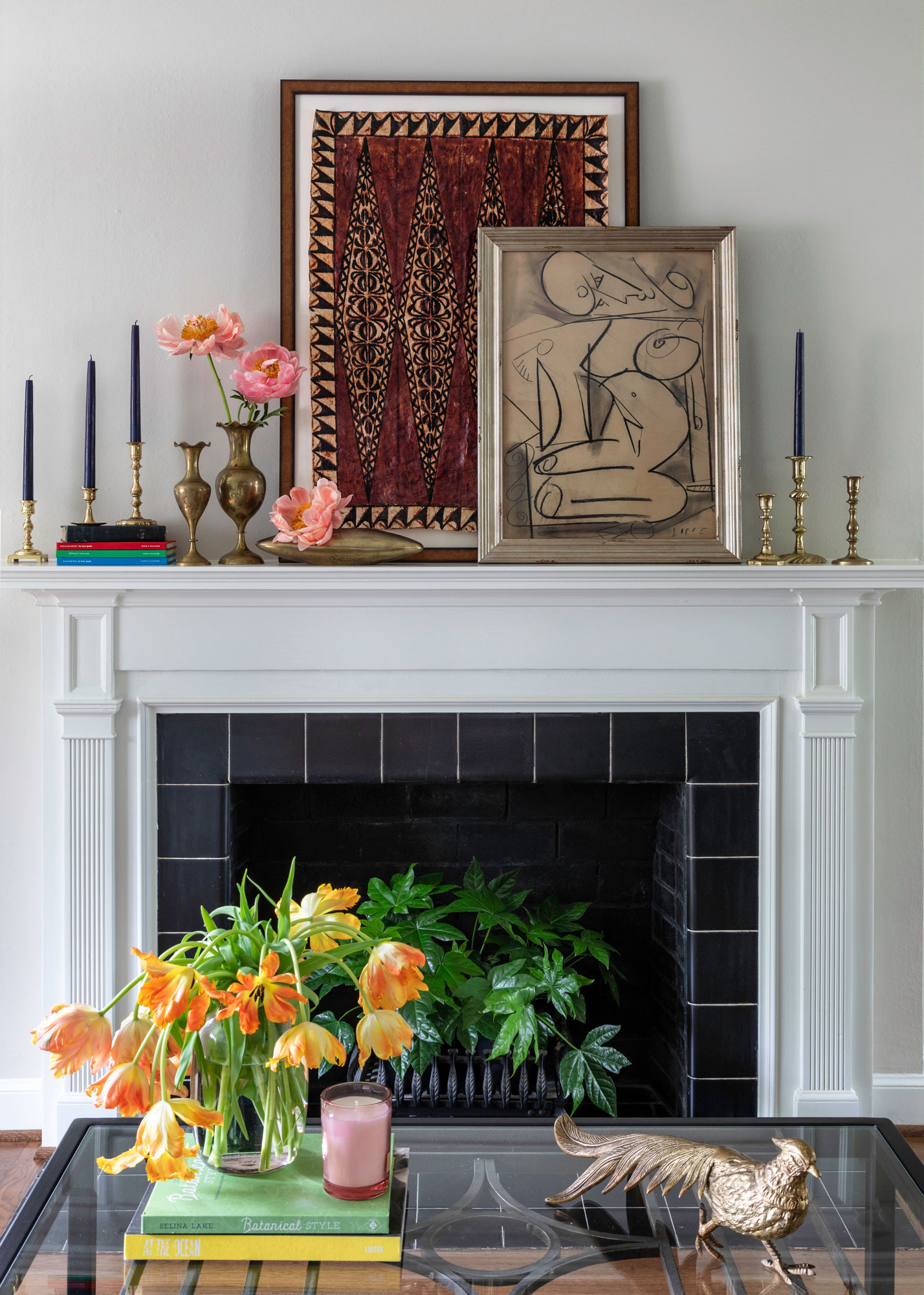 Living Room Fireplace | Luxury Classic House Design Ideas
