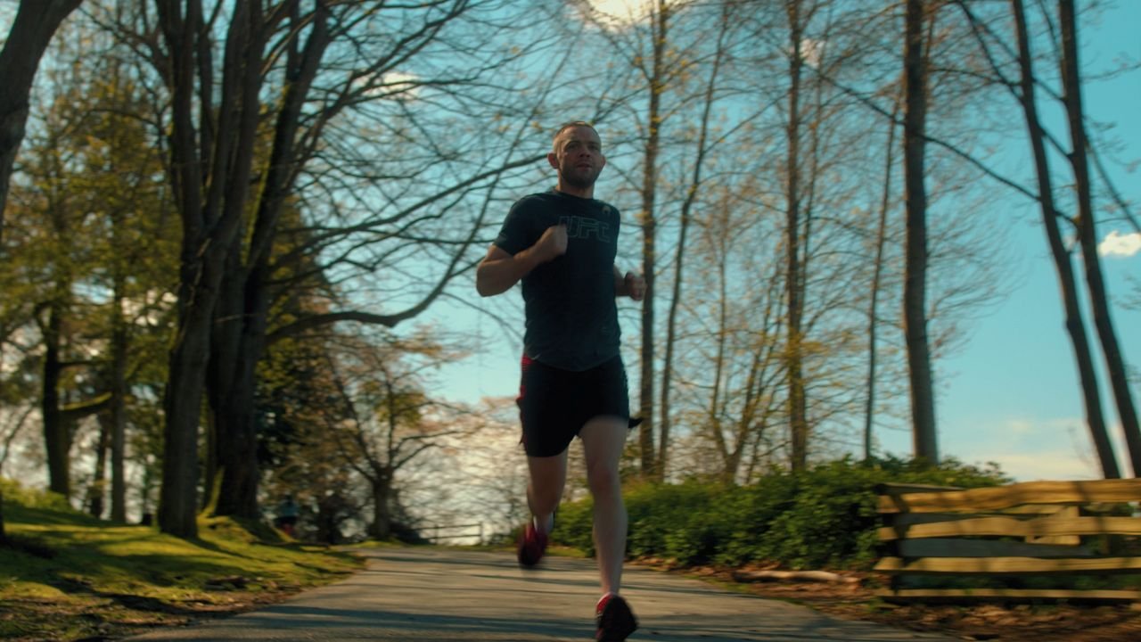 UFC fighter, Tristan Connelly running in Vancouver