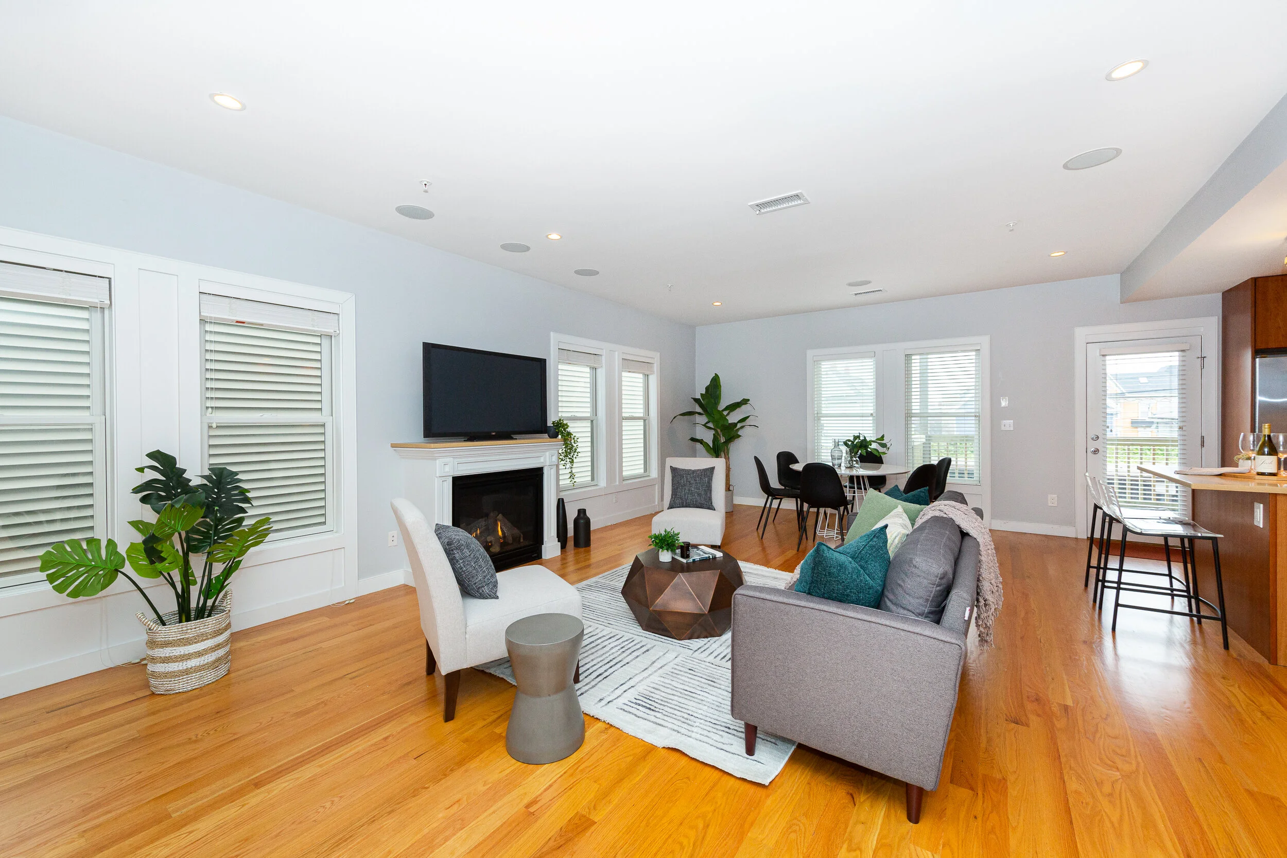 28 Mt Vernon St, Unit #3, Boston, MA - Re-Shoot_Property-Precision-29.jpg
