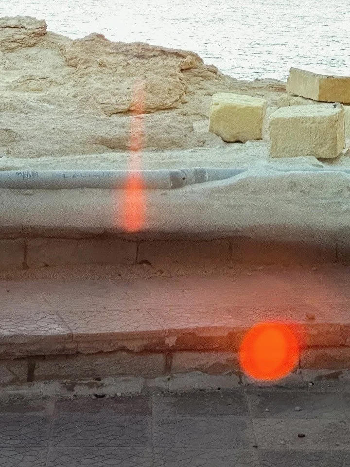 8/8 Portal ♾️ 
1. Solar Orientation 
2. Fallen Watermelon 
3. Lavori in Corso (Work in Progress)
4. Lions Gate 
5. Me @boredpeachclub 

Teaching a special 8/8 Somatic Release workshop today with my cousin Sasha @amcharahealth 💛 

#gozo #artist #lion