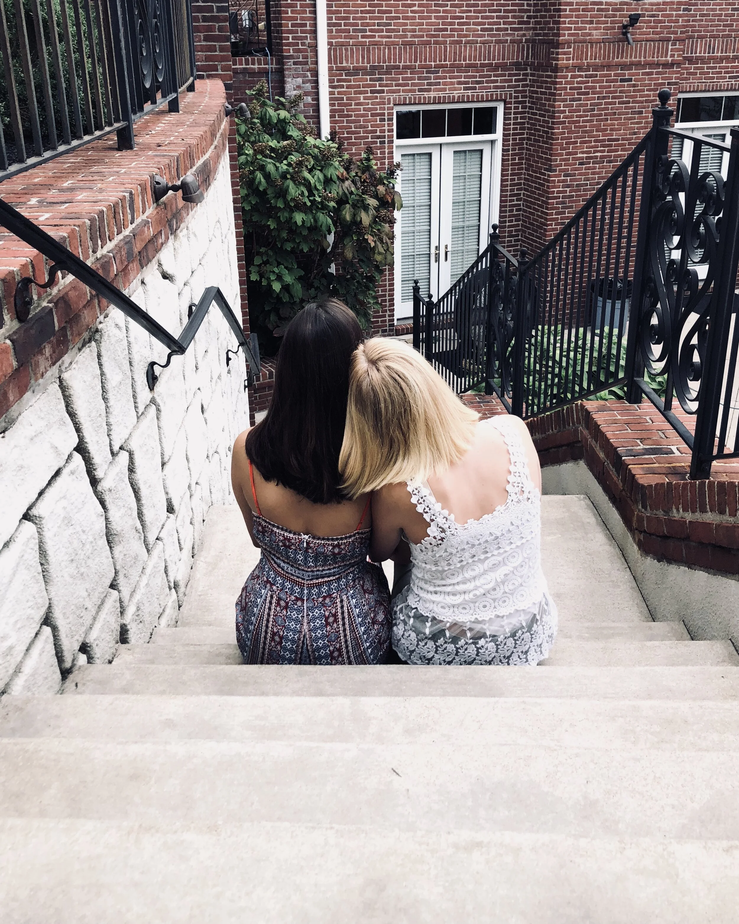 girls from back.jpeg