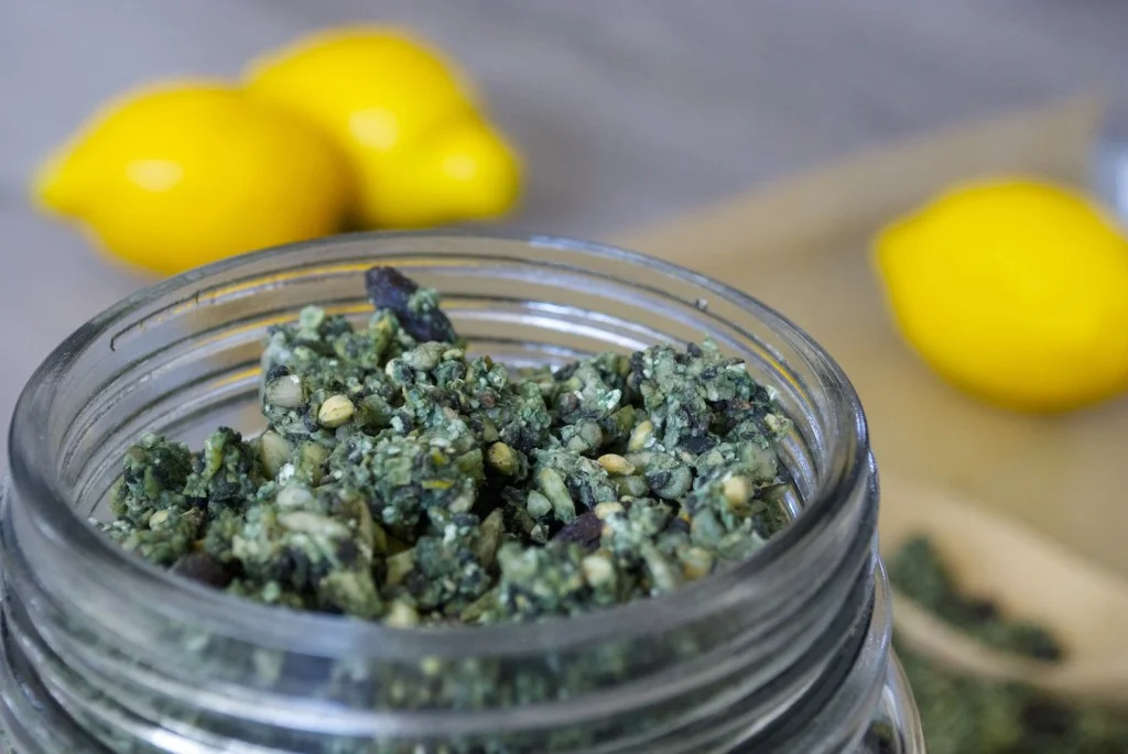 green_granola_1-1024x685.jpg