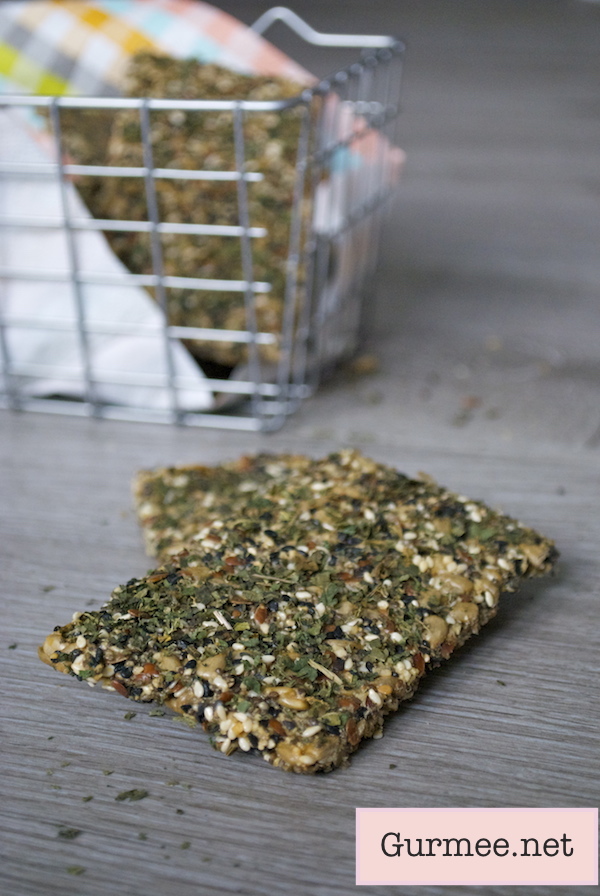 chia-crackers2.jpg