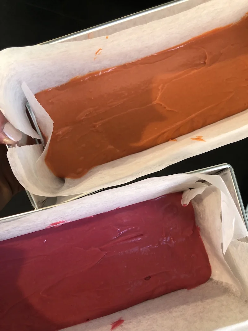 punainen-ja-oranssi-taikina.jpg