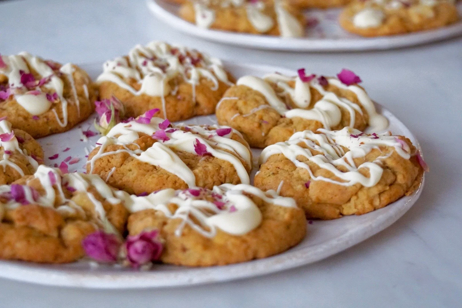 Ruusu-valkosuklaa Cookiet