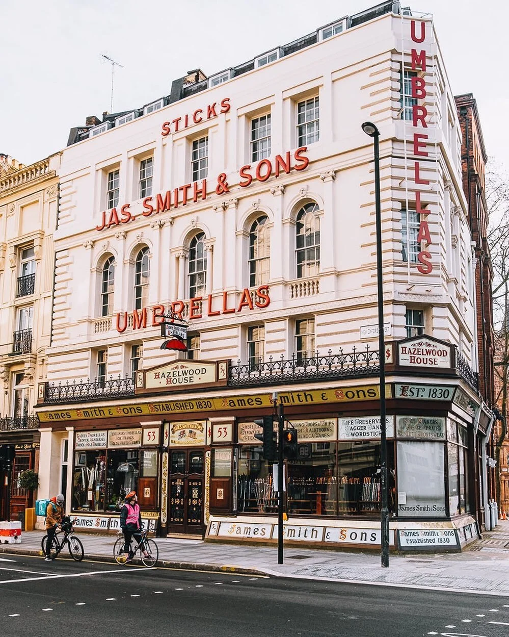 Keeping Londoners dry since 1830, have you seen the James Smith and Sons (Umbrella shop) in London? 

FUN FACT 

✨ The umbrellas were actually made in a small workshop in the back of the shop and then sold to customers at the front.

✨The shop on Oxford Street&nbsp;that we all walked pass has remained largely unaltered since then and is an example of Victorian shop front design.

I think this shop should be in the next instalment if the &lsquo;Kingsman&rsquo;, movie. 

Have you ever seen this shop are brought an umbrella from there?