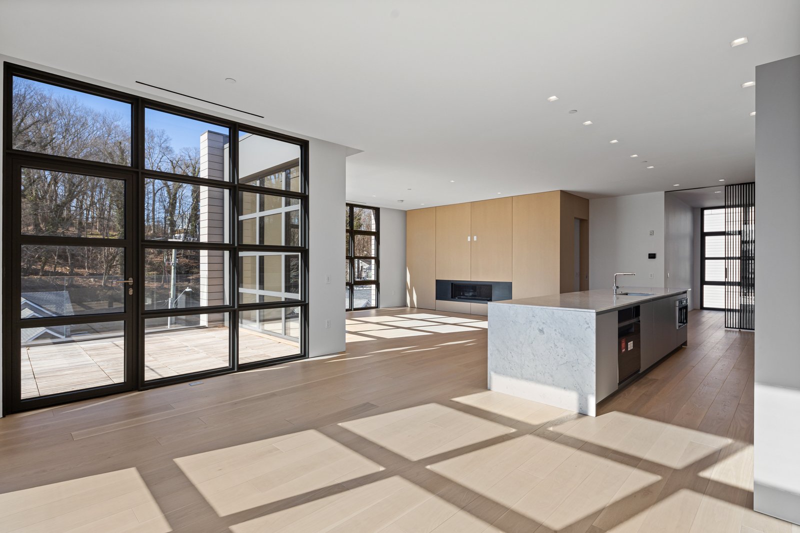 Dining room to private balcony of 4B at 60 Wilton Road Westport CT_6.jpg