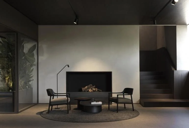 Recorrido virtual por la nueva sala de exposición de Vincent Van Duysen para Molteni &amp; C