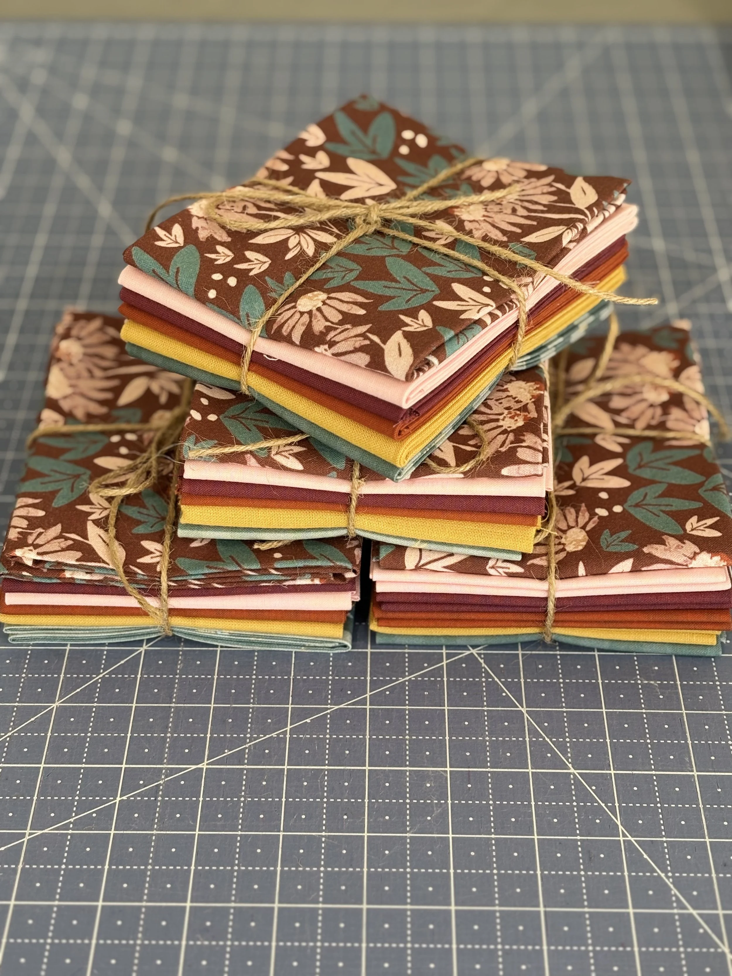 Curated Fat Quarter Bundle - 'Sunset Harvest Picnic' Collection