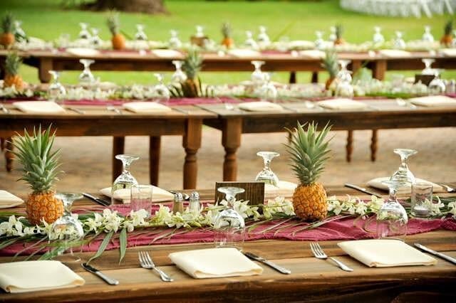D I V I N E - Divine designs you use to dine! Place you custom order today!
#finewoodworking #roccos.woodworking #customtable