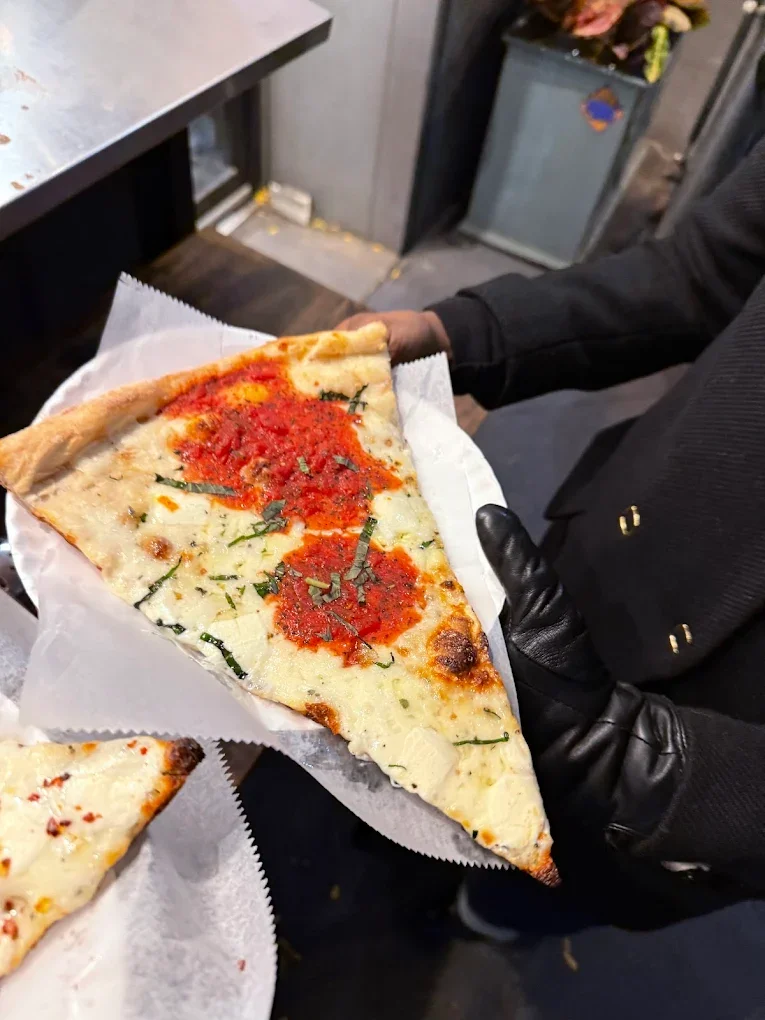 Pop's Pizza NYC slice
