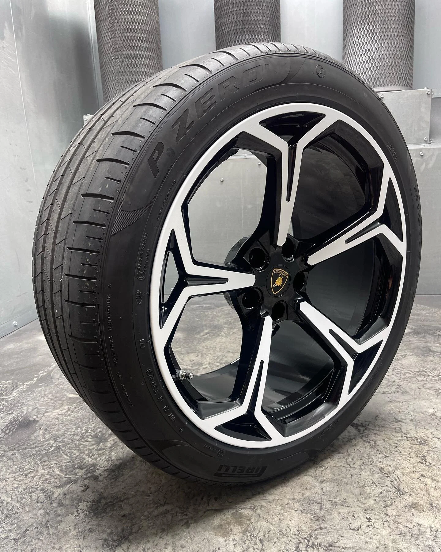 Alloy Wheel Repair Powder Coating Curb Rash Repair Rim Repair Bent