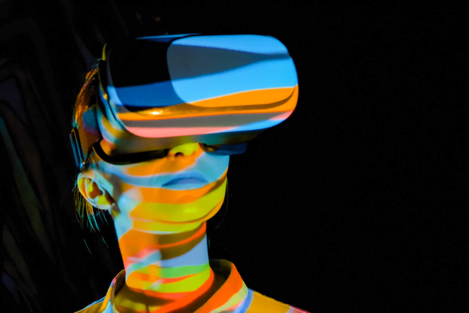 MulticolorVRexperience.png