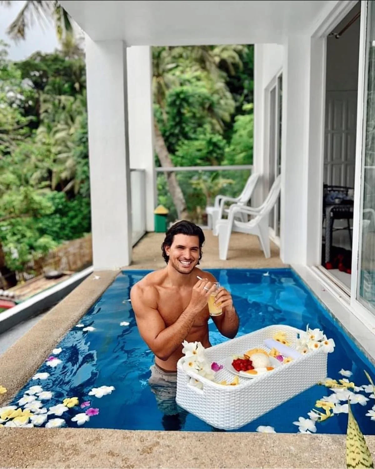 Start your morning with an unforgettable experience at Bintana sa Paraiso&mdash;our signature Floating Breakfast! 🍽️✨

Indulge in a delicious, locally-inspired breakfast while soaking in your private pool, surrounded by the breathtaking views of the