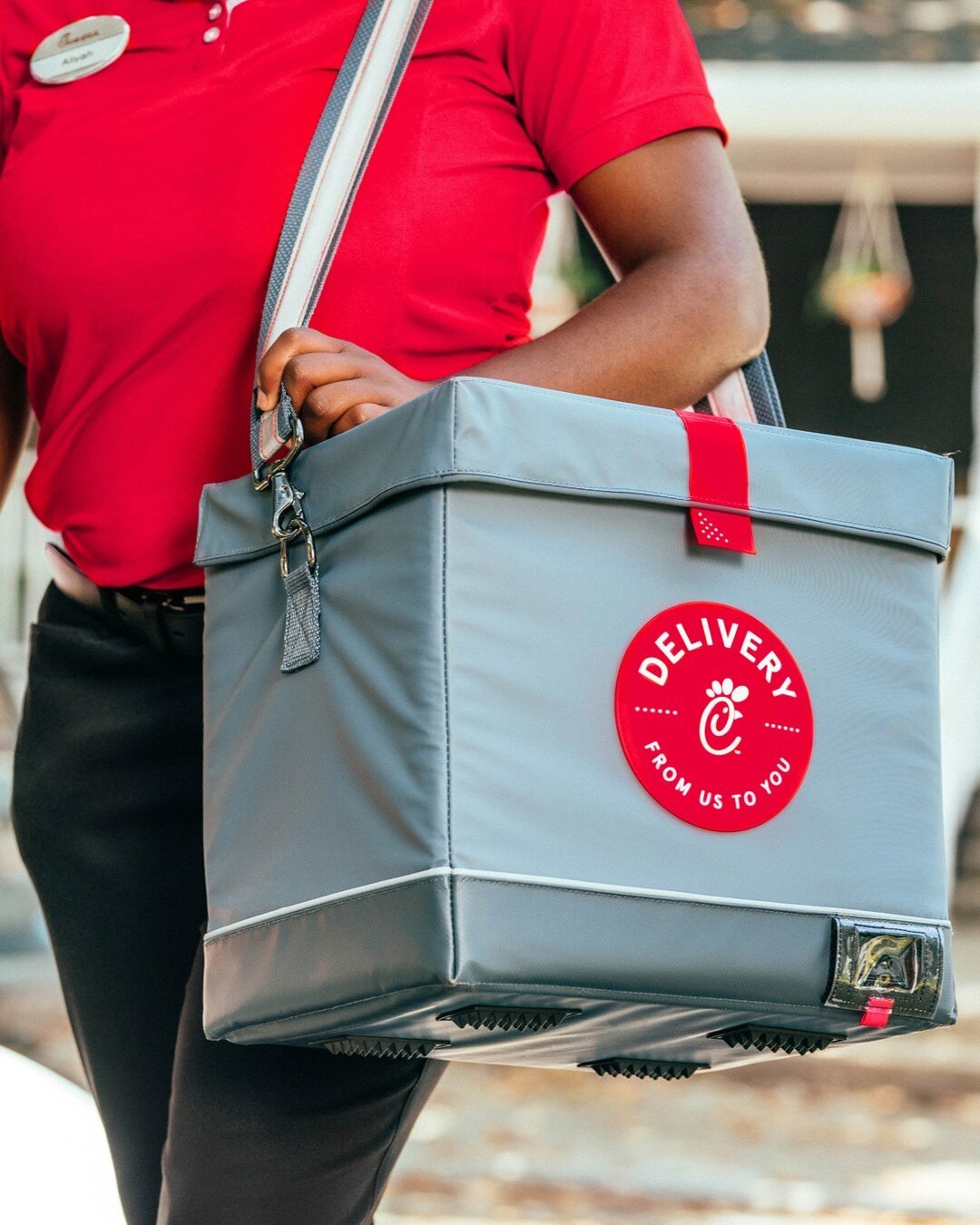 Enjoy the delicious and crispy taste of Chick-fil-A, delivered fresh to your doorstep. Simply open the app, select your favorite meal, and relax while we bring lunch to you.