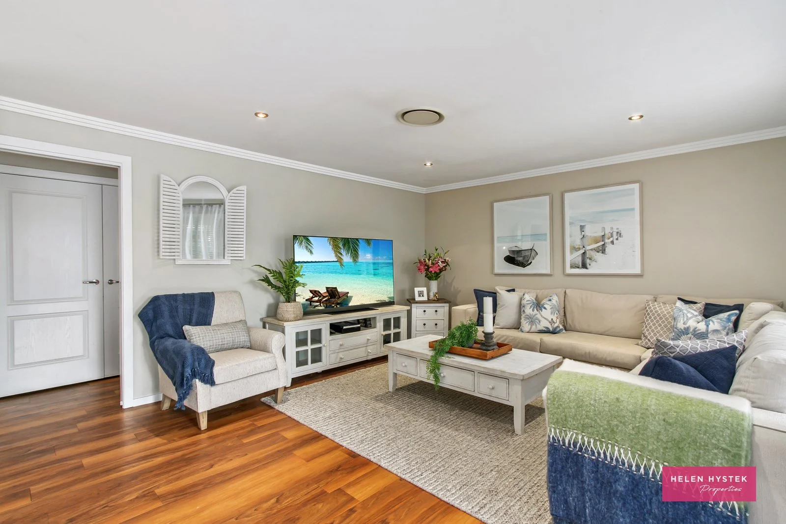 28 The Patio Tamworth NSW 2340 — Helen Hystek Properties