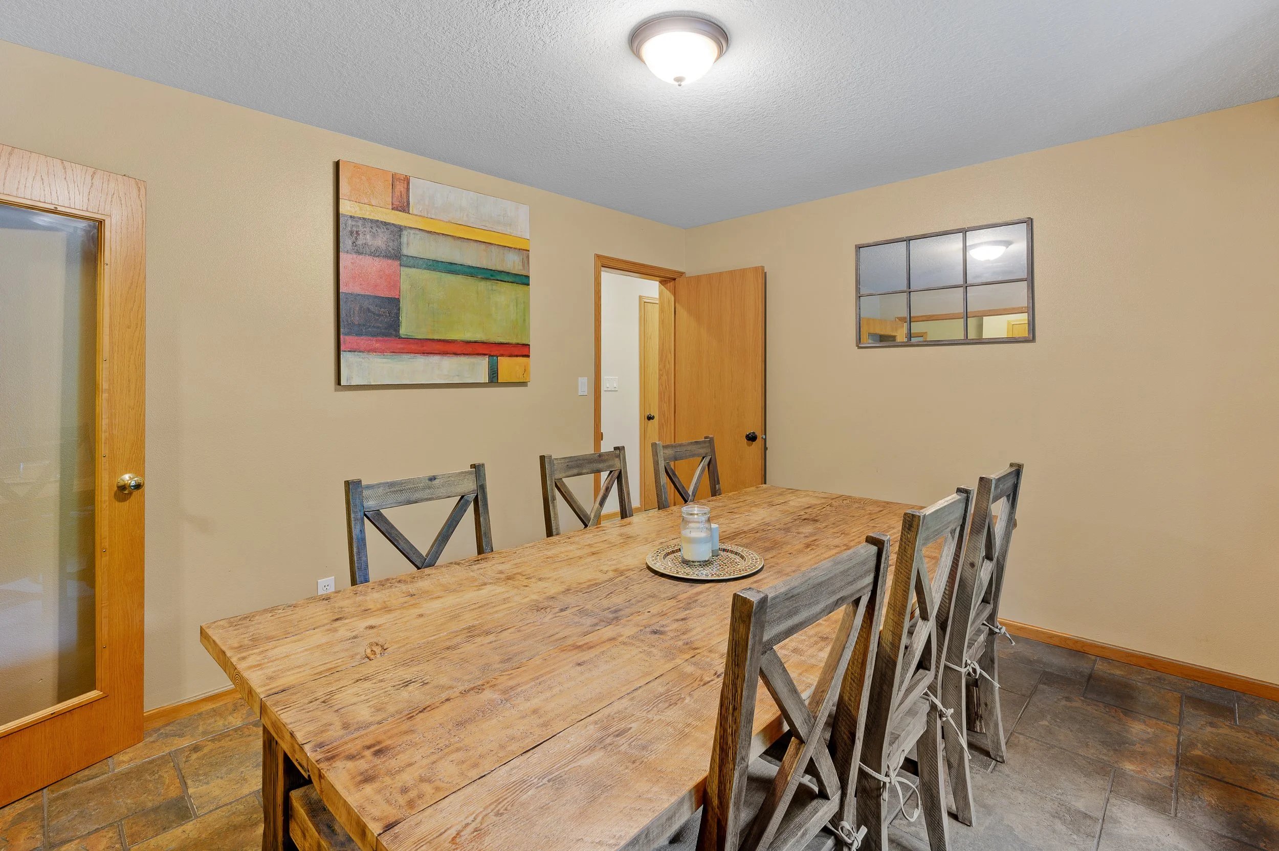 36908 Forest Ln Int-002.jpg