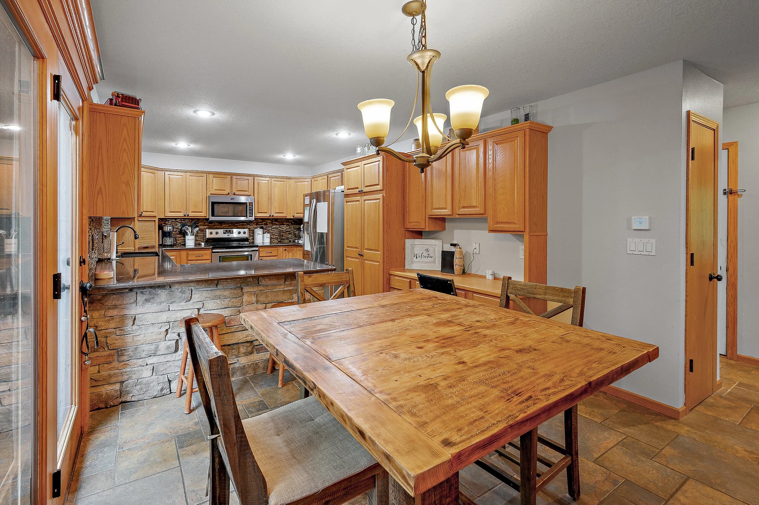 36908 Forest Ln Int-17.jpg