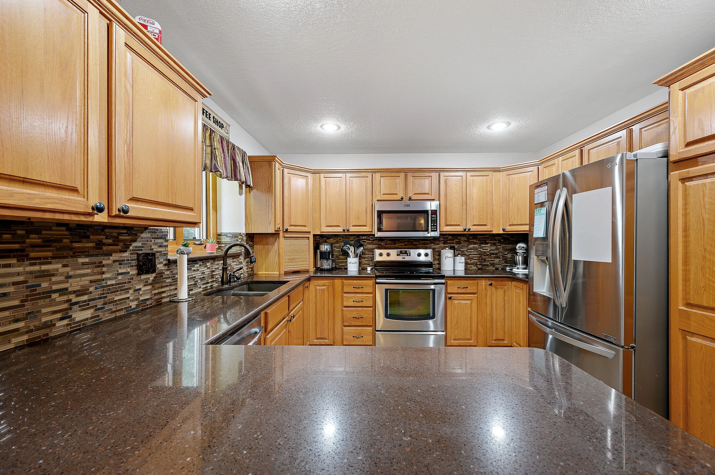 36908 Forest Ln Int-020.jpg
