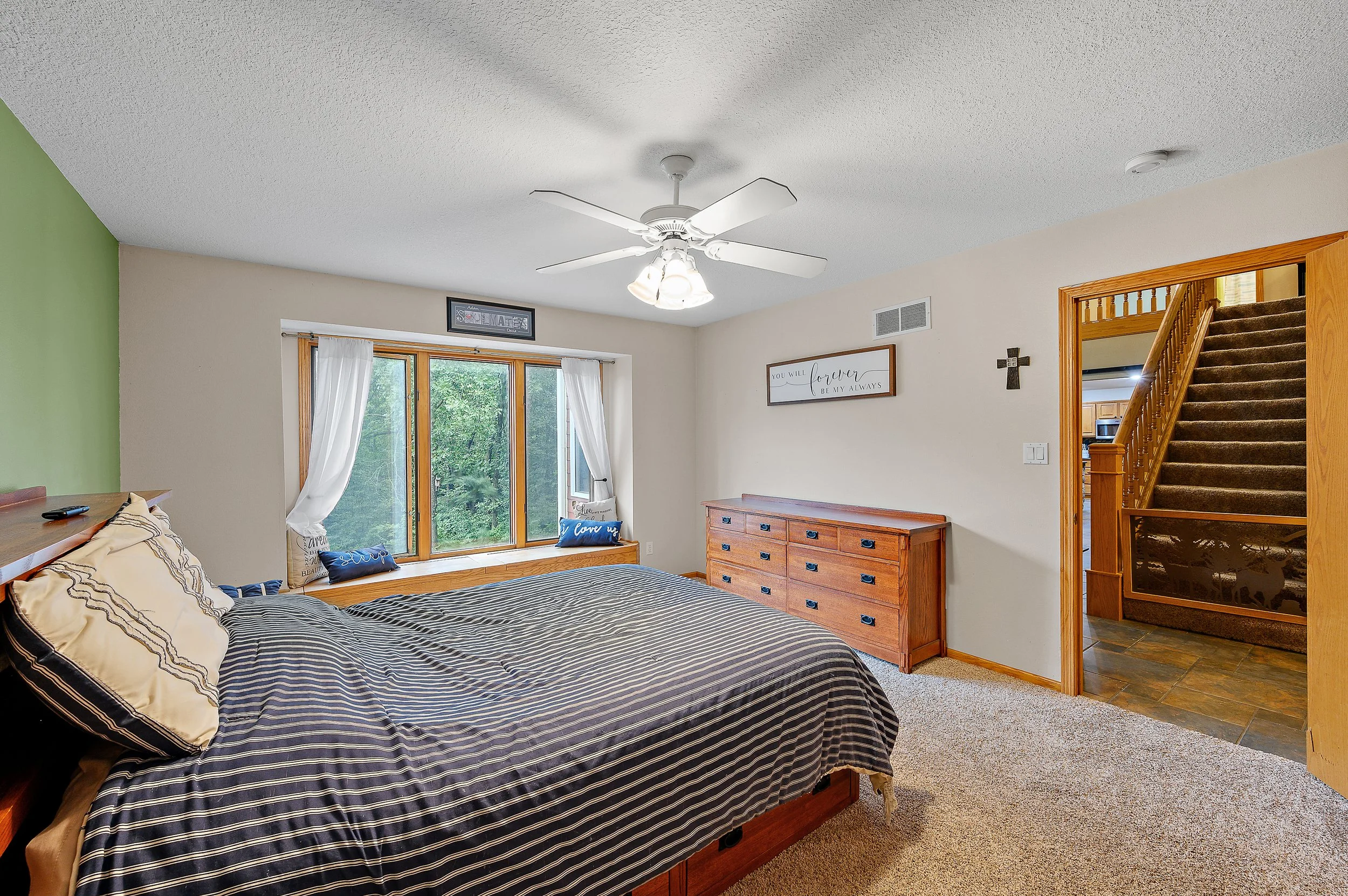 36908 Forest Ln Int-022.jpg