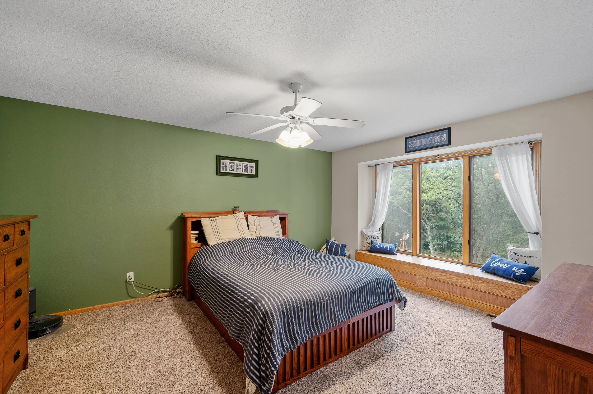 36908 Forest Ln Int-024.jpg