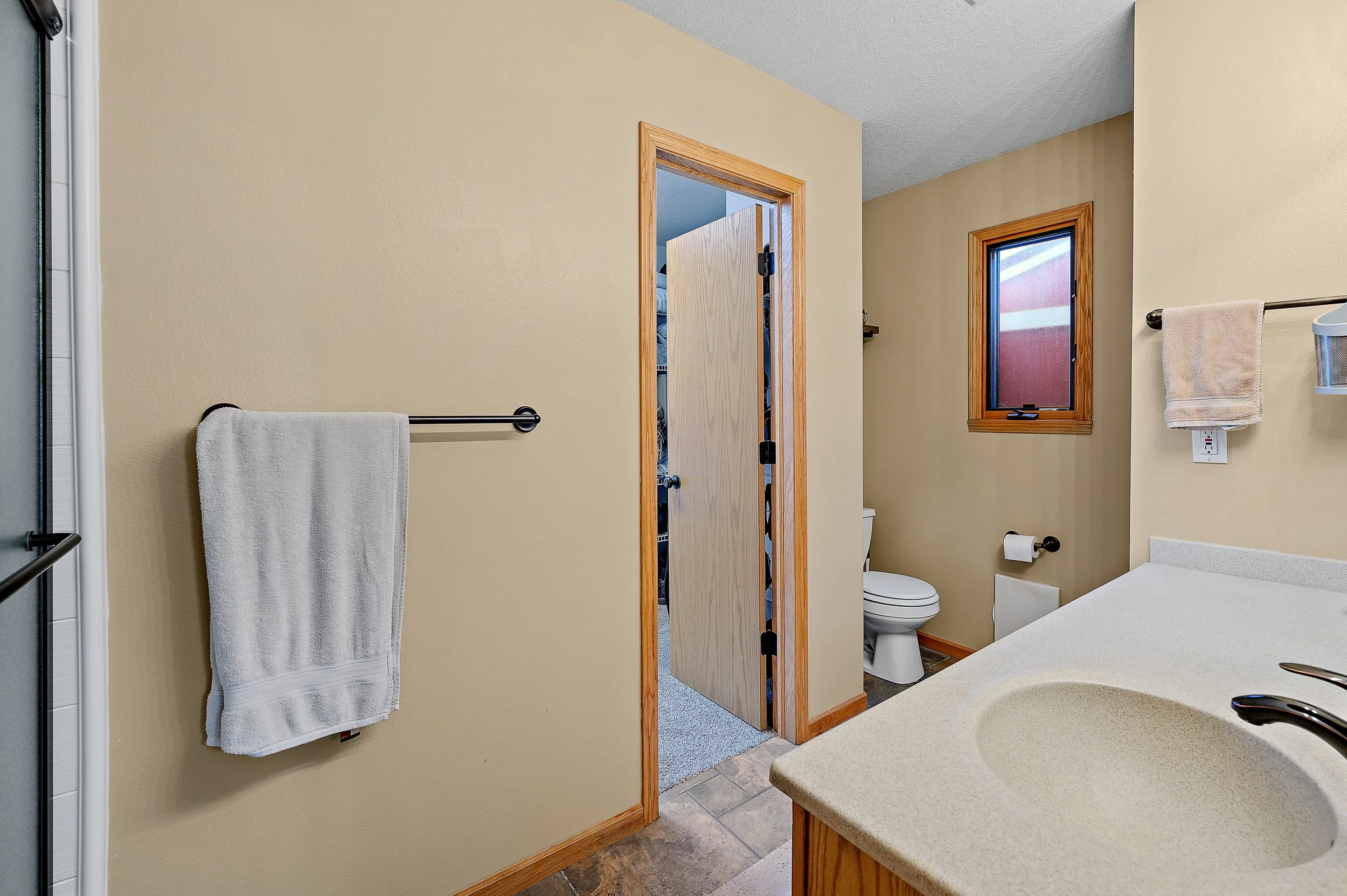 36908 Forest Ln Int-025.jpg