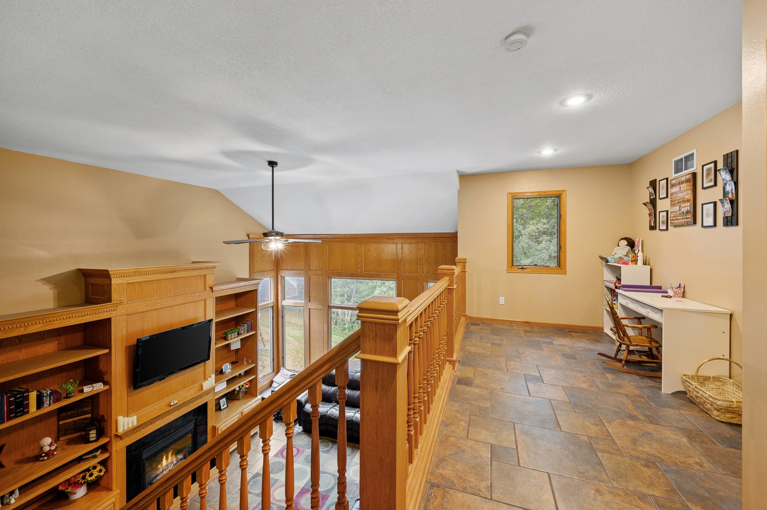 36908 Forest Ln Int-030.jpg