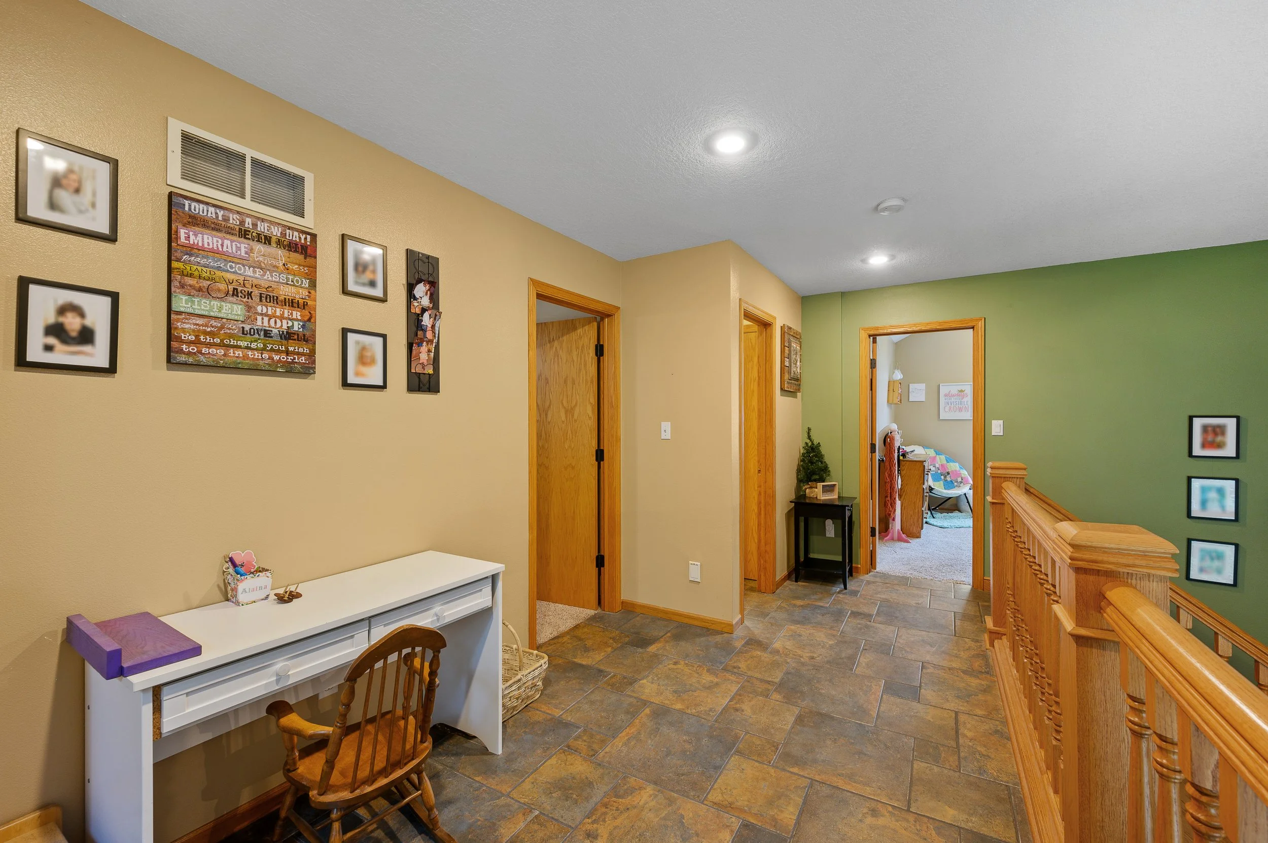 36908 Forest Ln Int-031.jpg