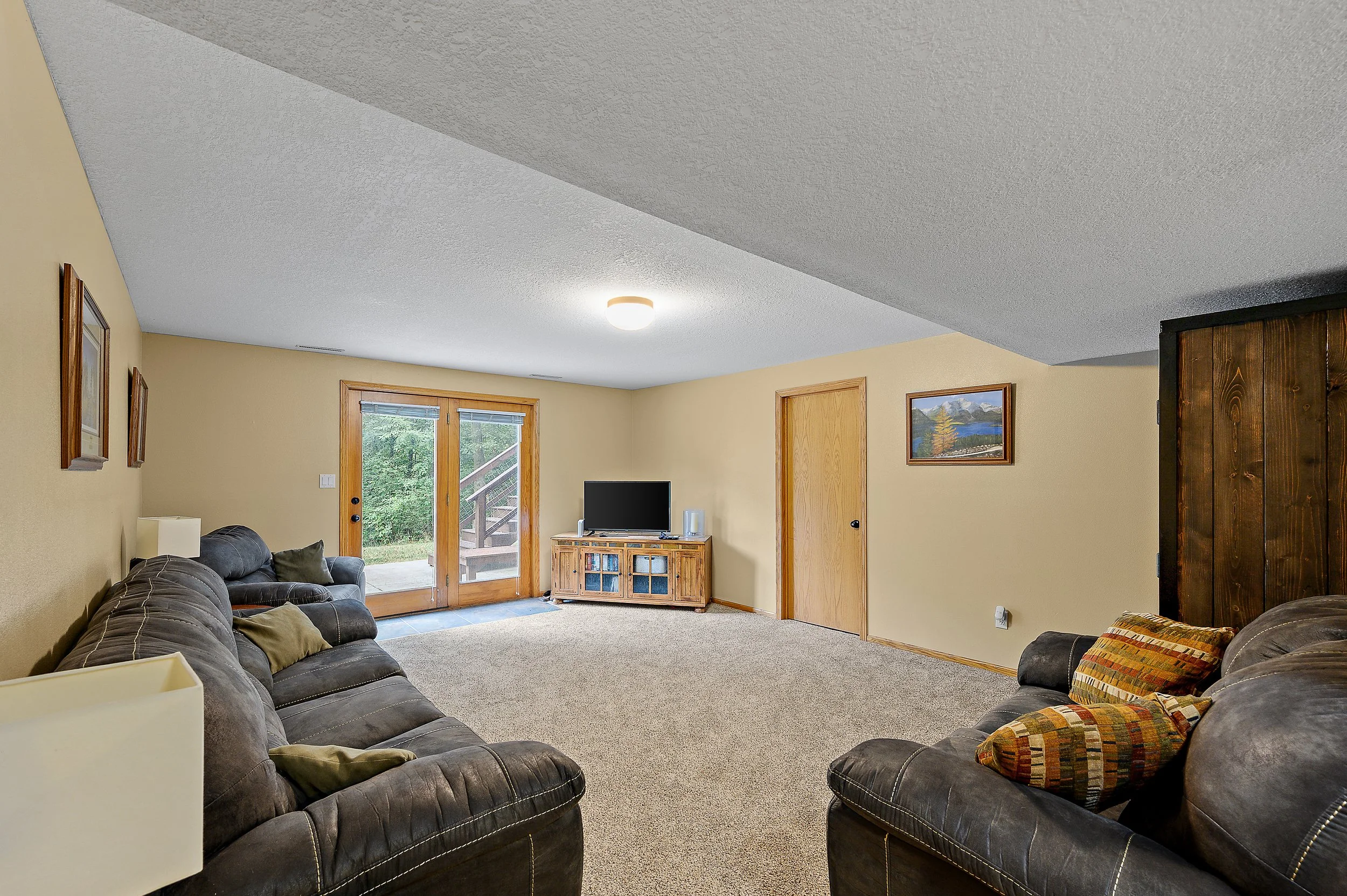 36908 Forest Ln Int-040.jpg