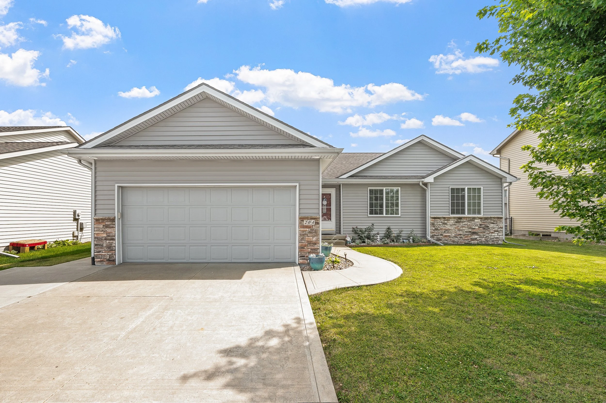 NE 25th Ct Ext - 01.jpg
