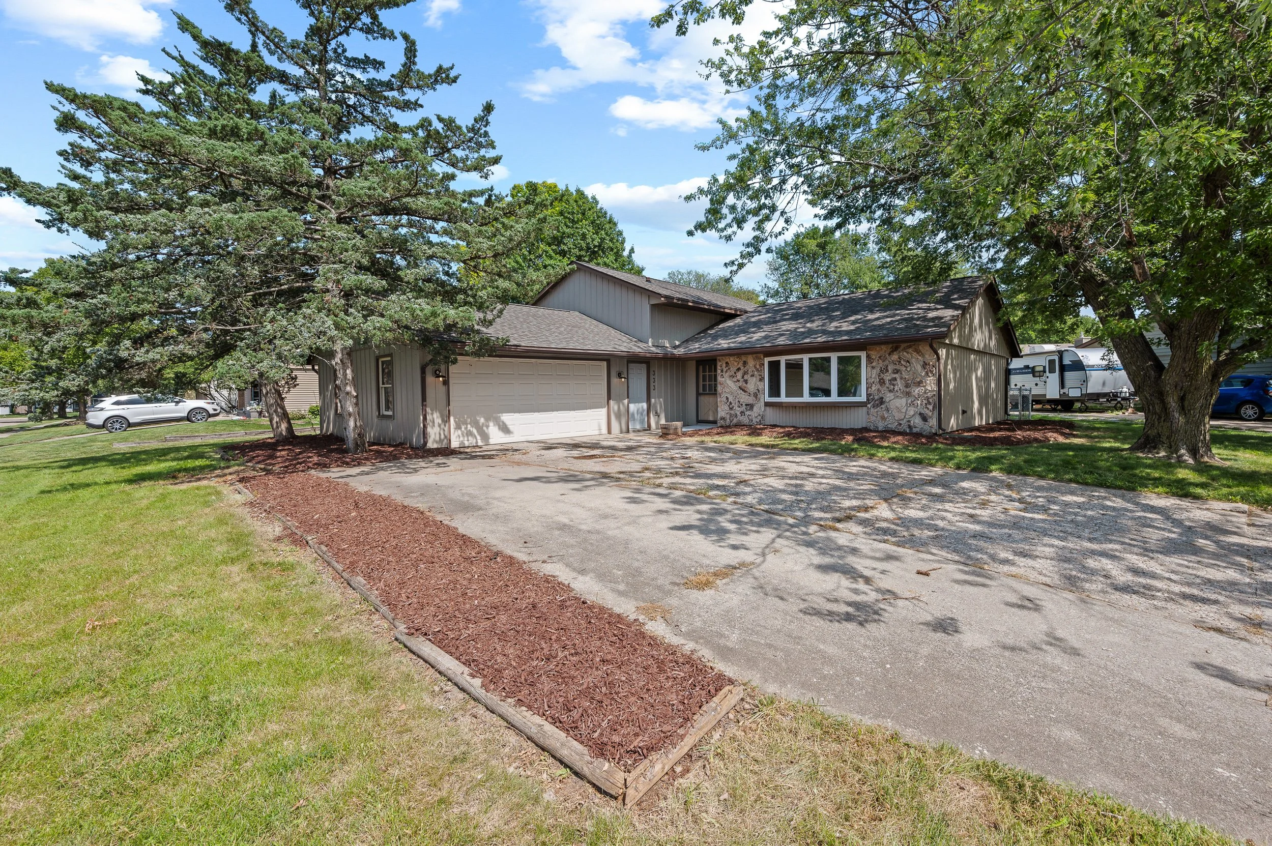 Stratford Ext - 01.jpg