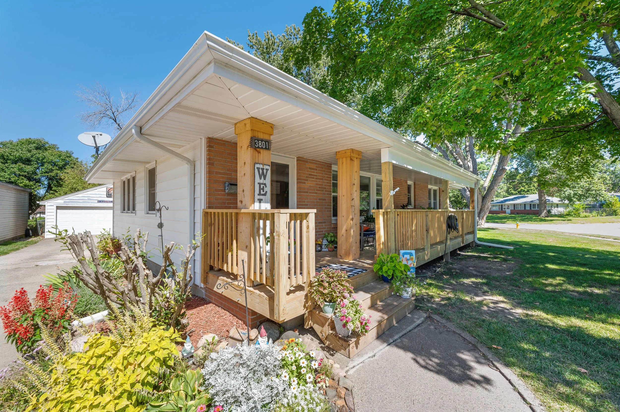 Crestwood Ext - 04.jpg