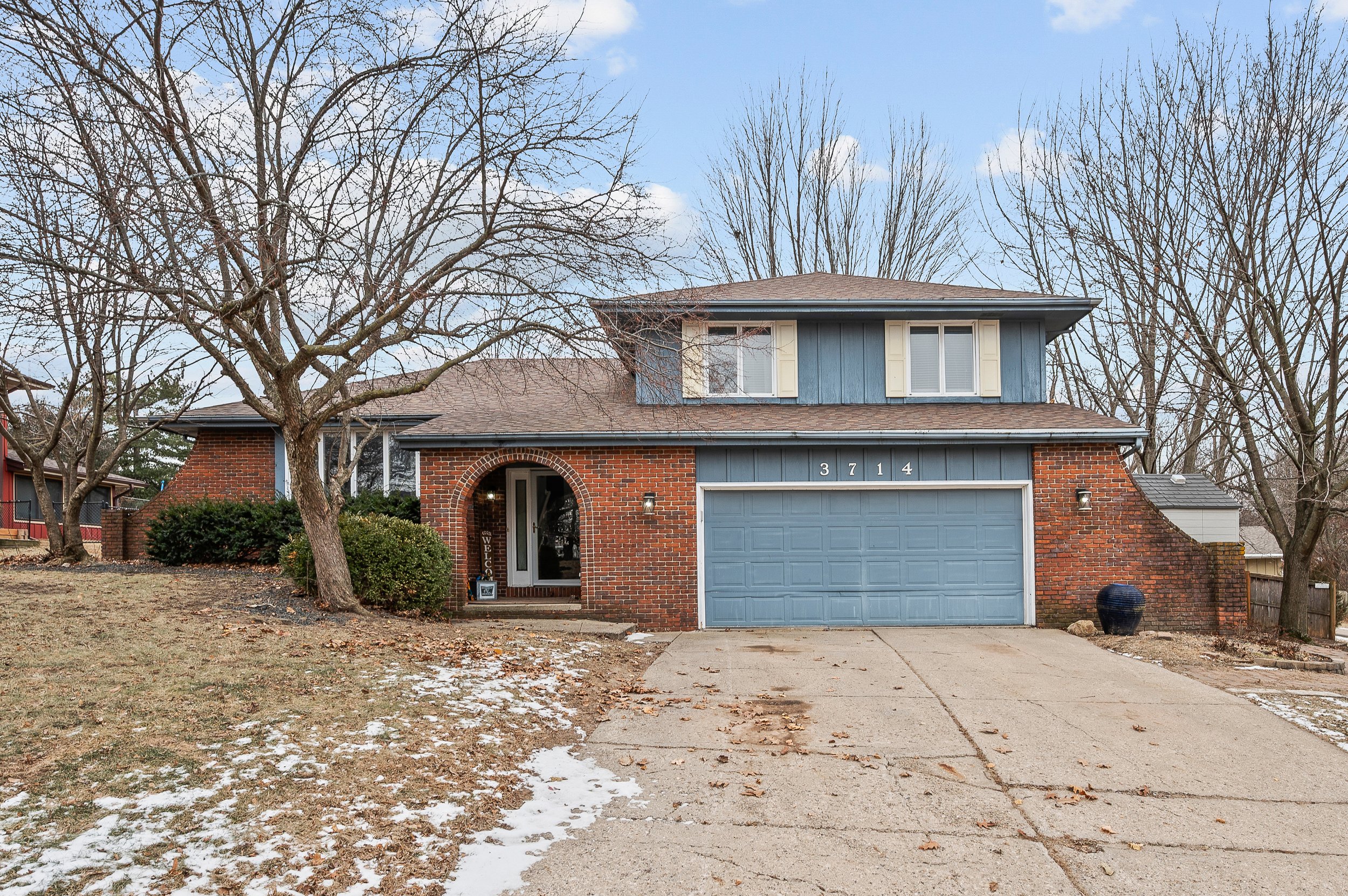 Skyline Ext - 01.jpg