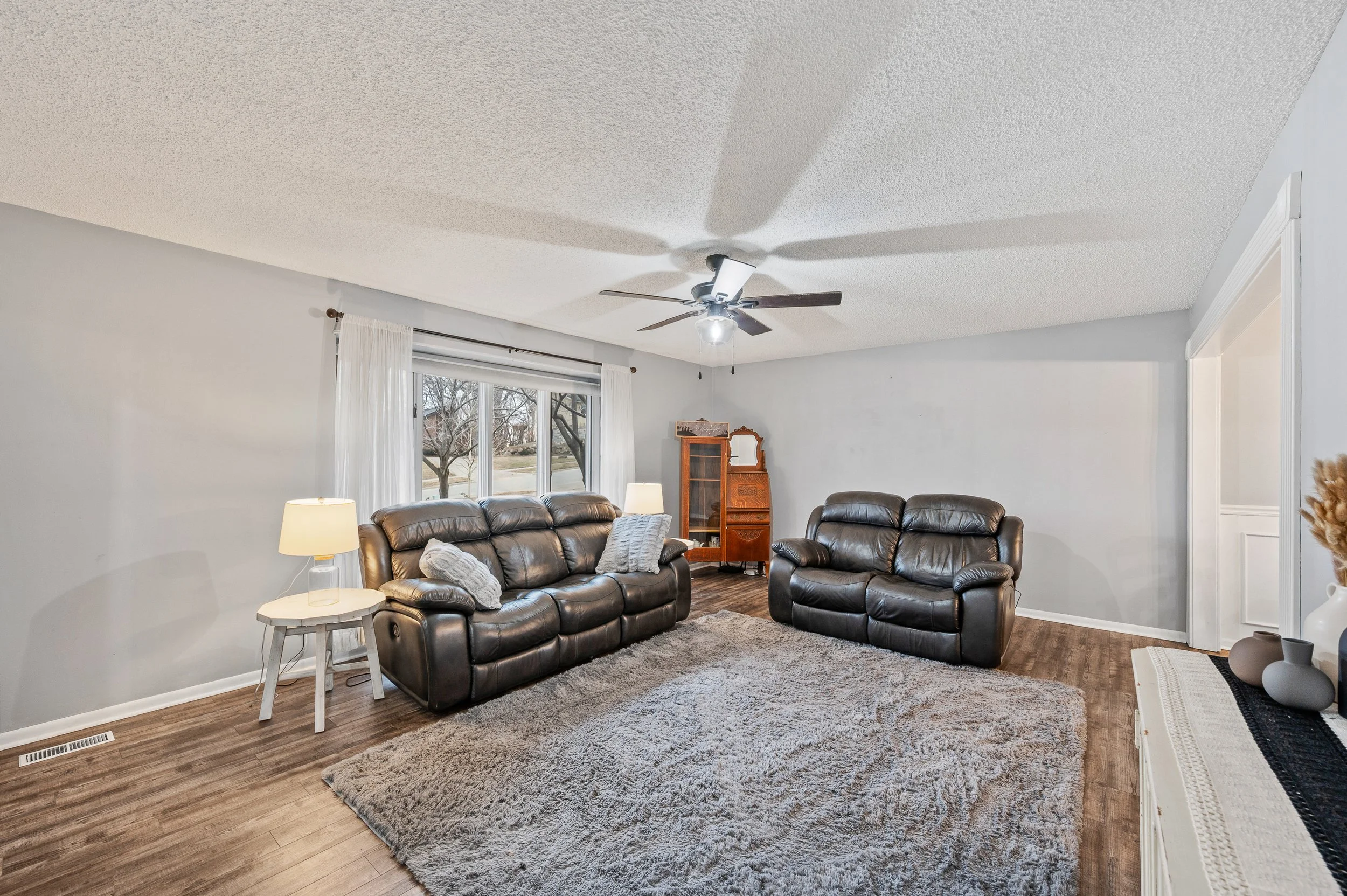 Skyline Int - 03.jpg