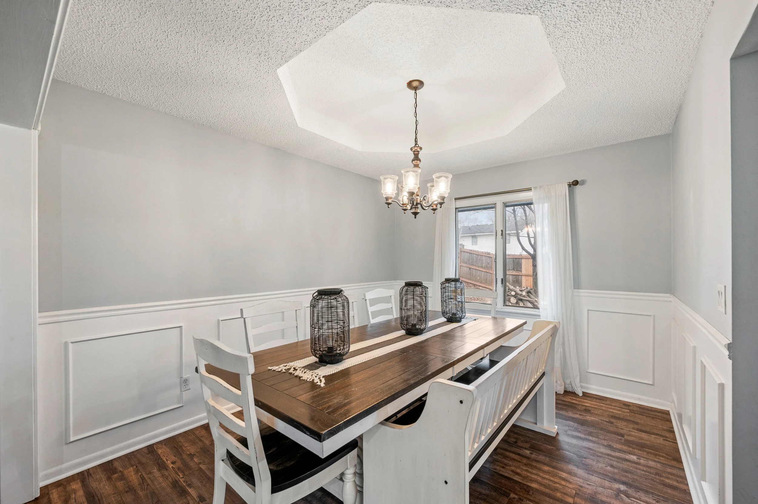 Skyline Int - 06.jpg