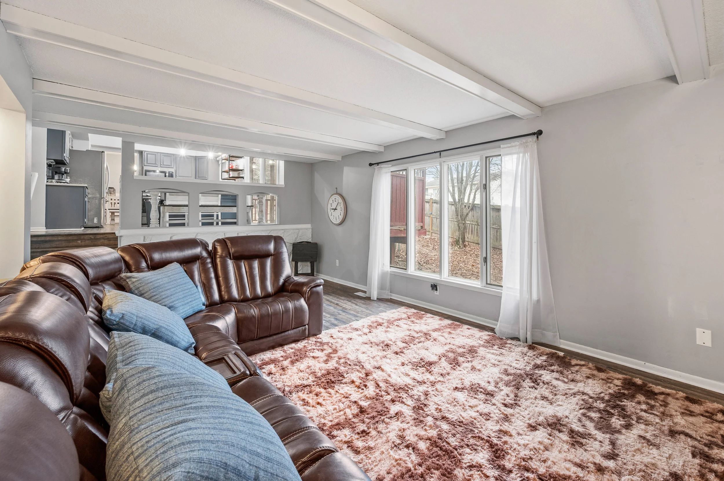 Skyline Int - 14.jpg